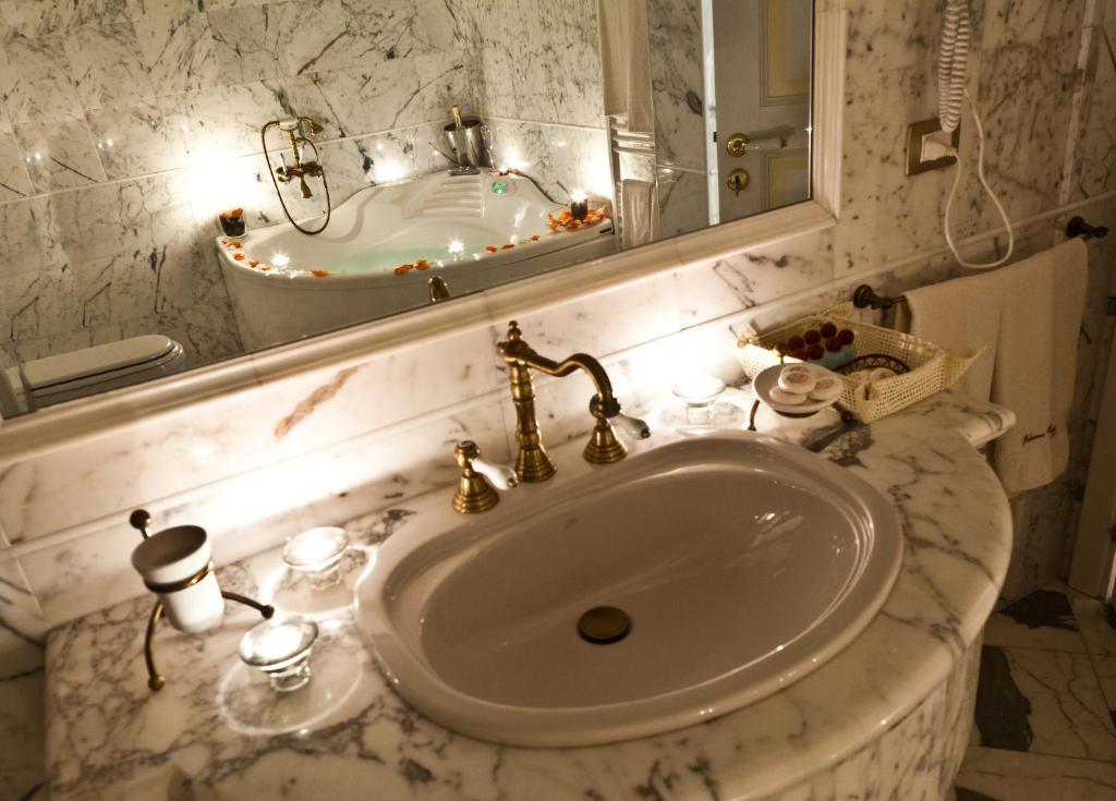 Palazzo Volta Boutique Luxury B&B Nardo Exterior photo